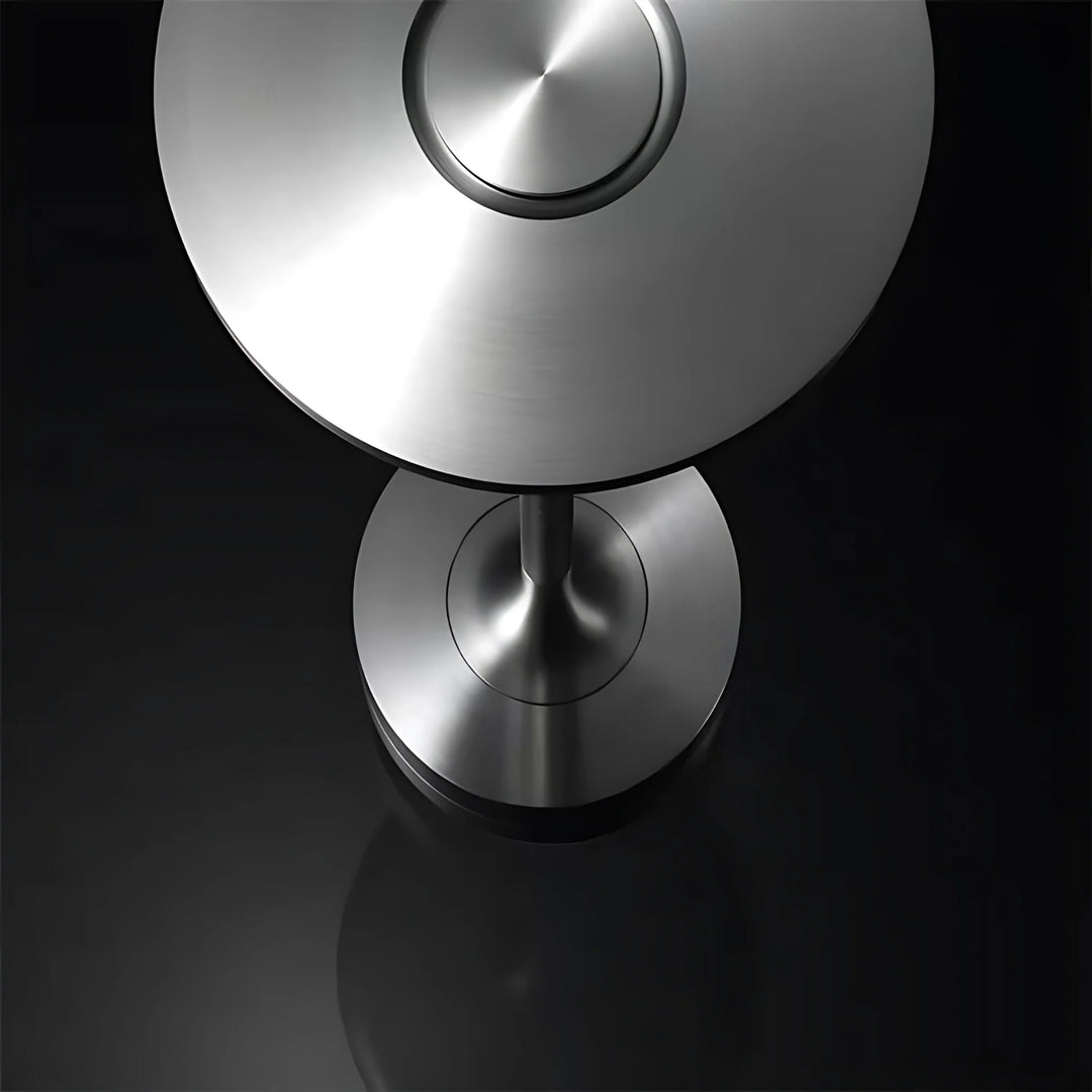 Bordslampa Iron - Portabel - Batteridriven 4000 mAH