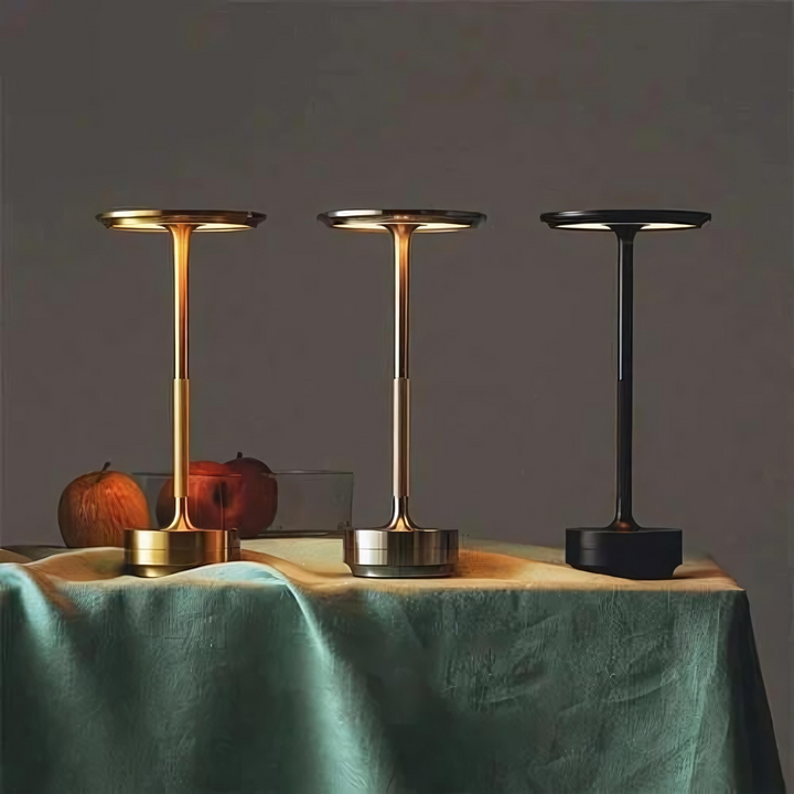 Bordslampa Iron - Portabel - Batteridriven 4000 mAH