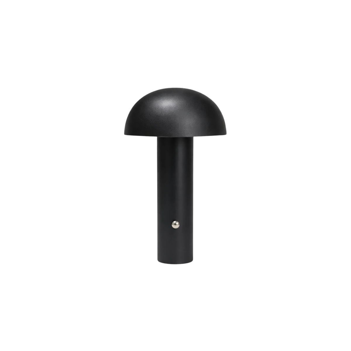Bordslampa De Mesa i svart metall med minimalistisk skandinavisk design mot vit bakgrund