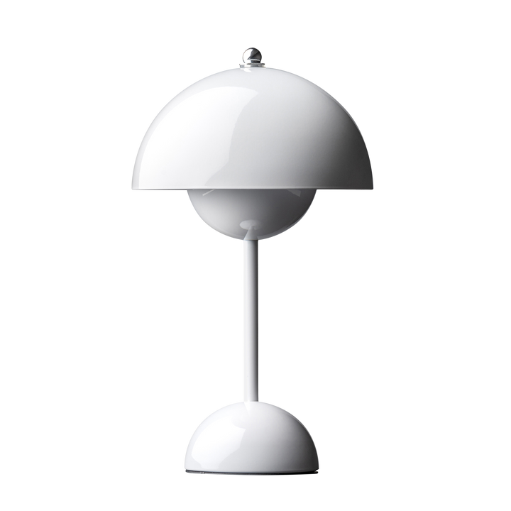 Portabel bordslampa Flowerbud i vit med rund skärm och tidlös design trendig accessoar i heminredning 