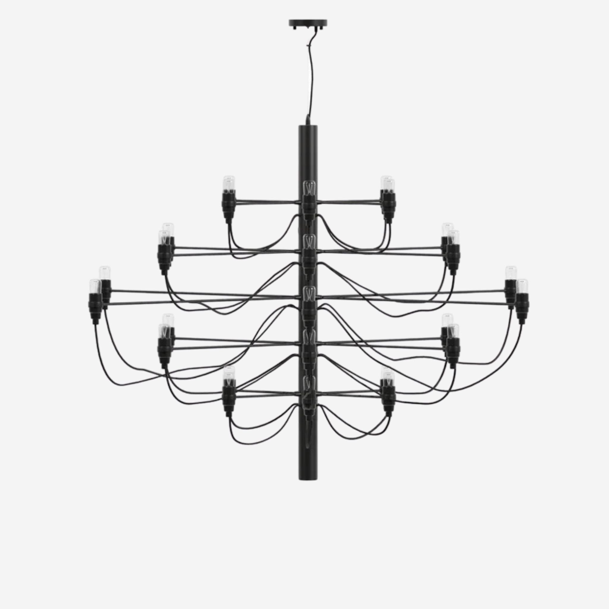 Elegant Ljuskrona 30 i svart med flernivådesign och industriell känsla