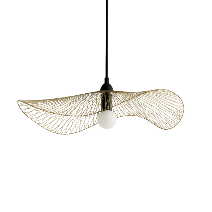 Taklampa Arbor i naturmaterial med vågformad design