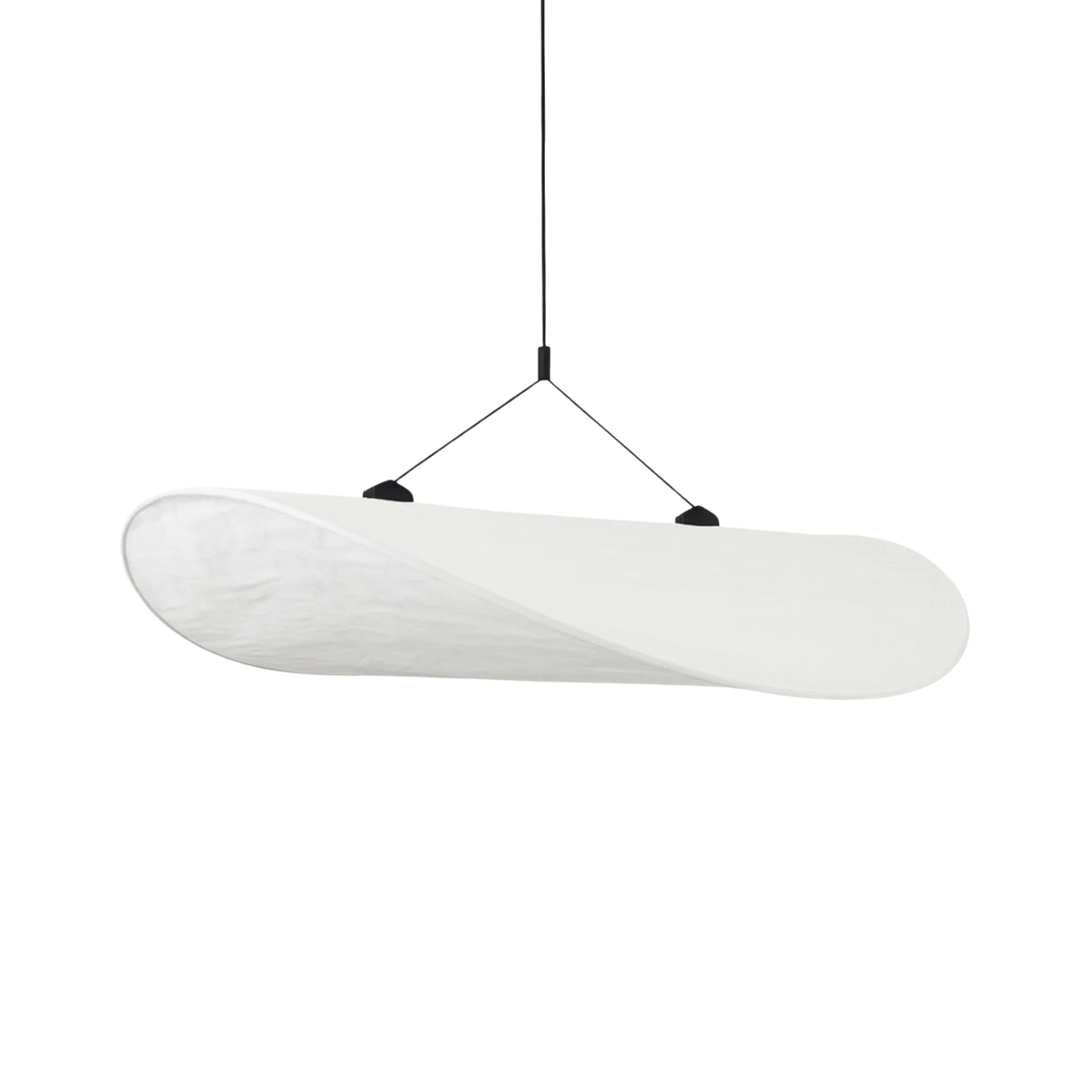 Taklampa Sailing i vit dupont papper med skulptural design med mjukt böljande form, exklusiv takbelysning för moderna hem.
