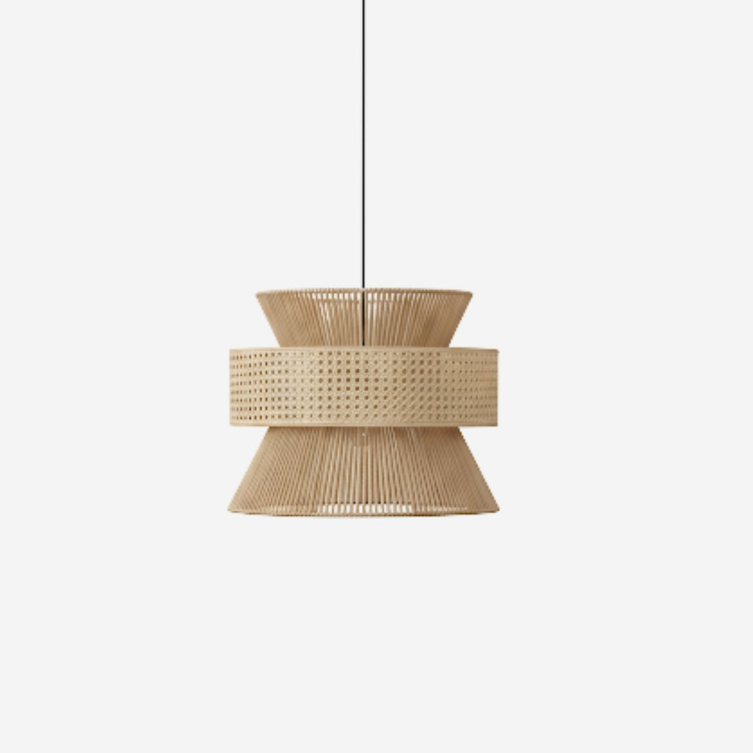 Taklampa Solwood i naturmaterial med flerskiktad design